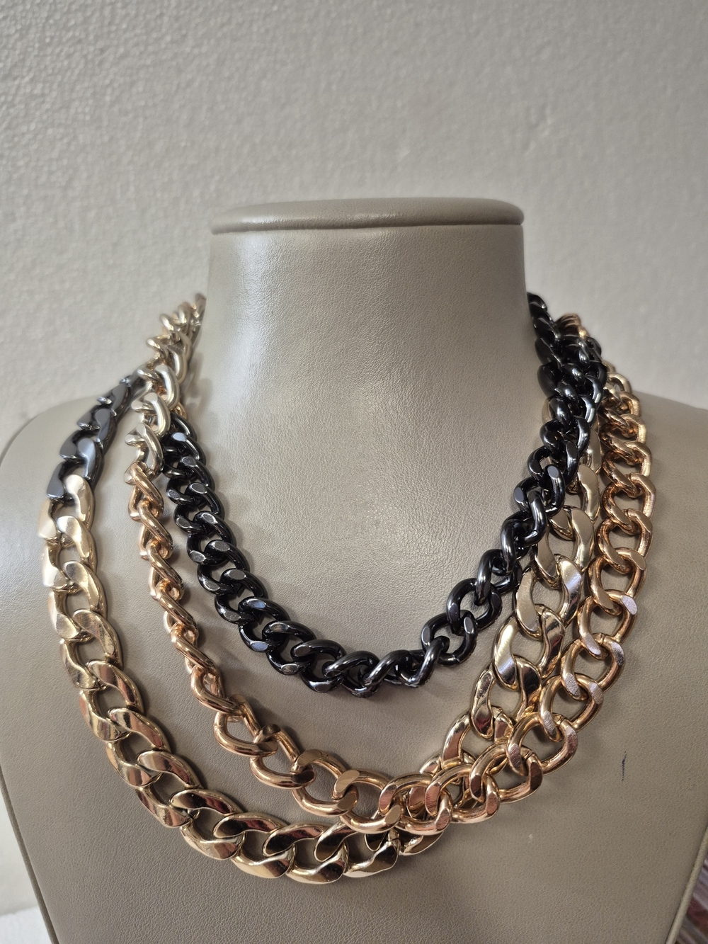 Layered Multi-Tone Chain Necklace